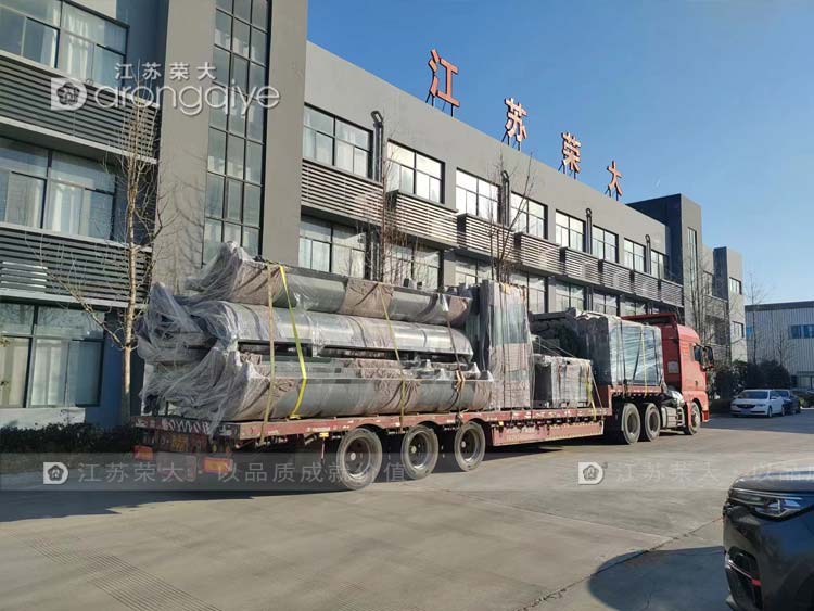 ӱվ_(ti)܇(ch)ͤl(f)؛F(xin)(chng)DƬ