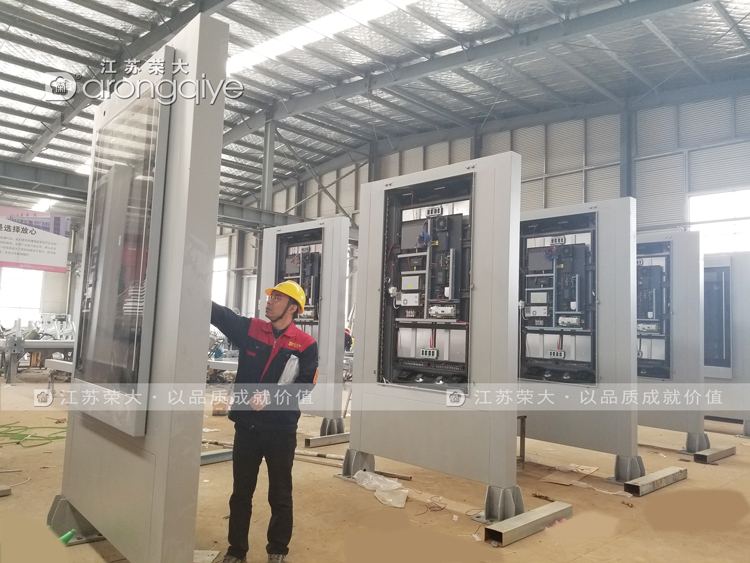 第一批江西智能公交站臺發(fā)貨圖一