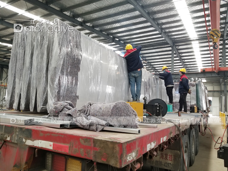 第二批江蘇不銹鋼候車亭發(fā)貨圖一