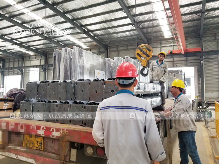 河南省不銹鋼候車亭發(fā)貨圖二