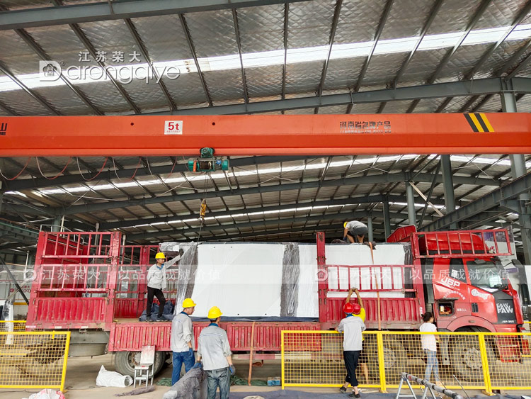 第四批安徽現(xiàn)代候車(chē)亭發(fā)貨圖五