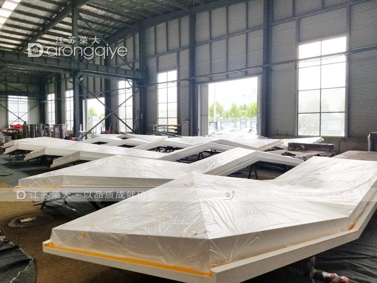 第四批安徽現(xiàn)代候車(chē)亭發(fā)貨圖四