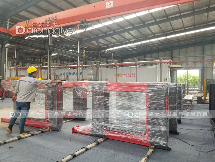 山東簡約公交候車亭發(fā)貨圖二