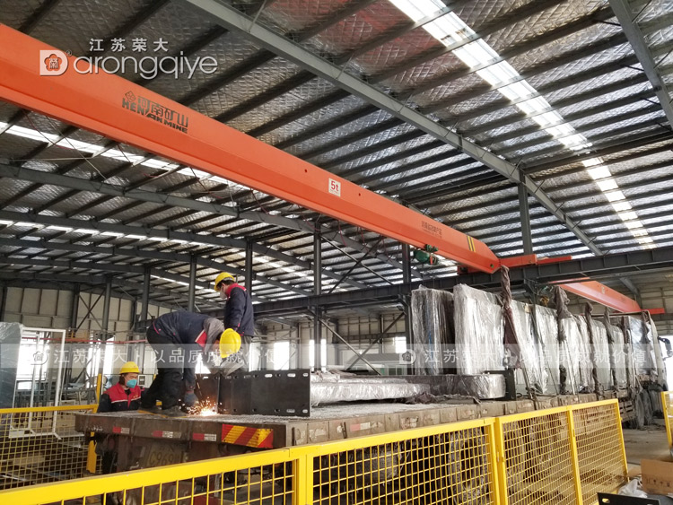 第三批內蒙古智能公交候車亭發(fā)貨圖二