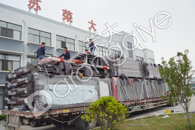 安徽公交候車亭裝車發(fā)貨圖三