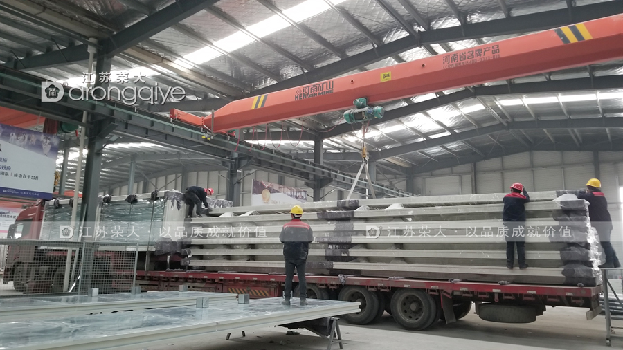 貴州候車(chē)亭燈箱發(fā)貨圖二