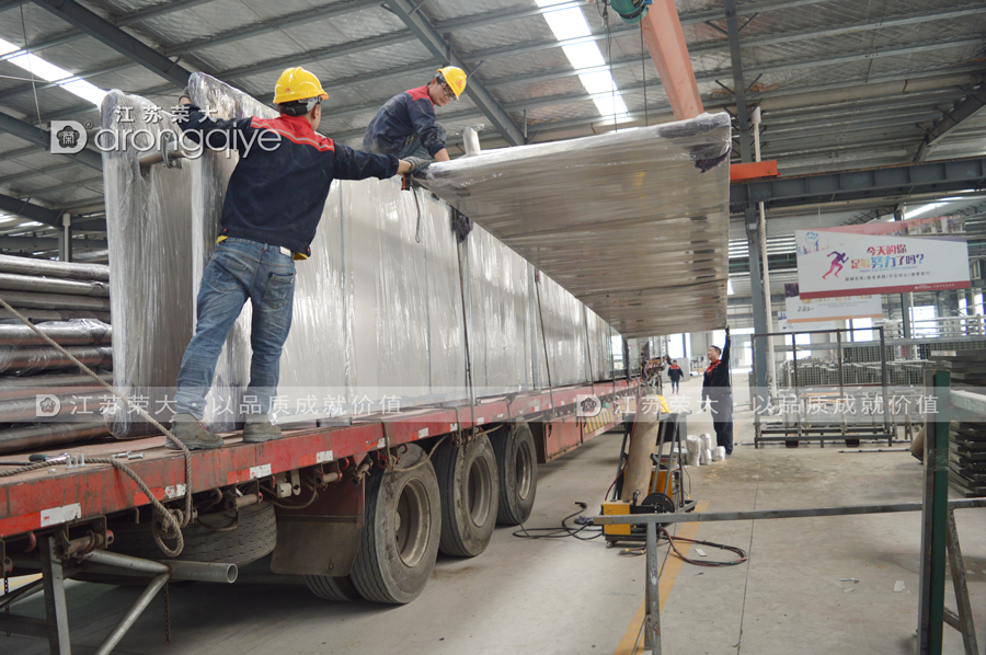 河北智能候車亭第二批發(fā)貨圖二