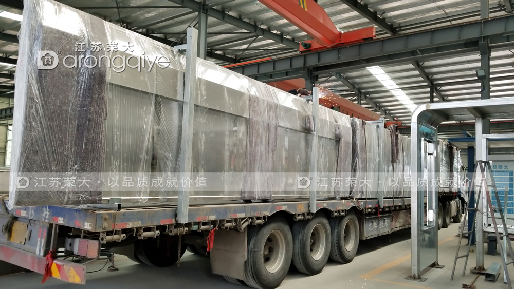 秦皇島不銹鋼候車亭第三批發(fā)貨案例圖二